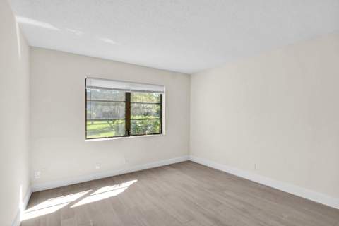 3115 Oakland Shores Drive #E109, Oakland Park FL - photo 12 of 46