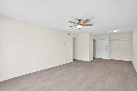 3115 Oakland Shores Drive #E109, Oakland Park FL - photo 24 of 46