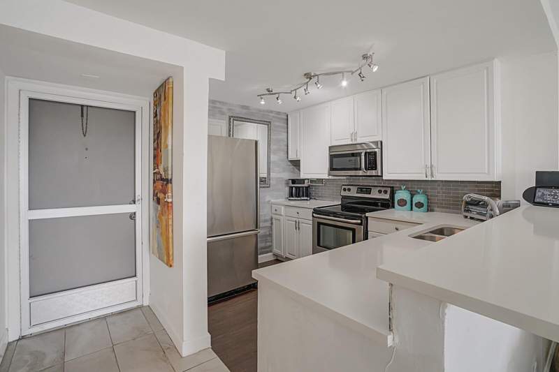 1 bedroom Condominium at 1609 N Riverside Drive #304, Seacrest Towers, Pompano Beach — photo 3