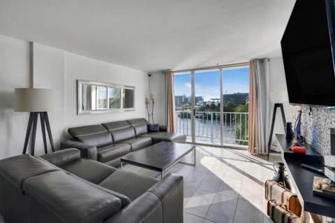1609 N Riverside Drive #304, Pompano Beach FL - photo 14 of 39