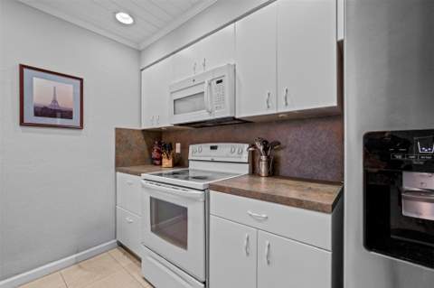 653 Cypress Lane #21b, Wilton Manors FL - photo 13 of 35