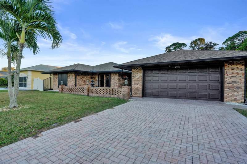 3 bedroom Single Family Residence at 766 SE Cavern Avenue, Port St Lucie Section 3, Port St. Lucie — photo 5