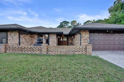 766 SE Cavern Avenue, Port St. Lucie FL - photo 6 of 100