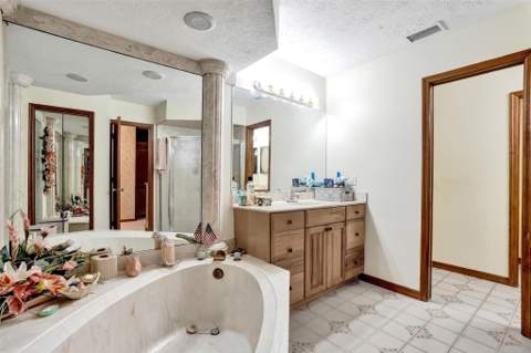 766 SE Cavern Avenue, Port St. Lucie FL - photo 20 of 100