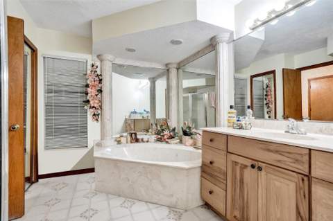 766 SE Cavern Avenue, Port St. Lucie FL - photo 21 of 100