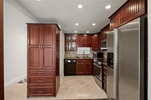 9320 S Hollybrook Lake Drive #103, Pembroke Pines FL - photo 10 of 56
