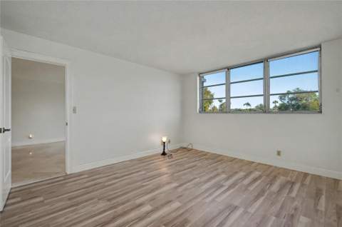 9320 S Hollybrook Lake Drive #103, Pembroke Pines FL - photo 12 of 56