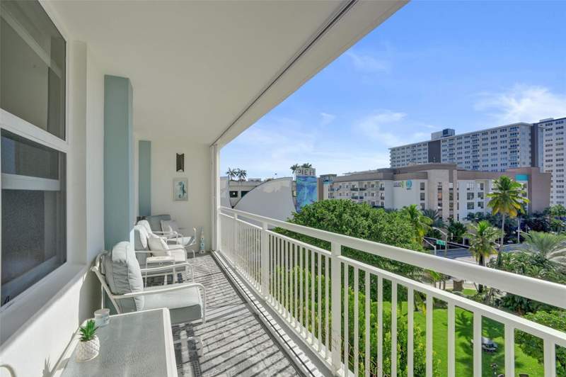 2 bedroom Condominium at 201 N Ocean Boulevard #603, Granada House Condominium, Pompano Beach — photo 2