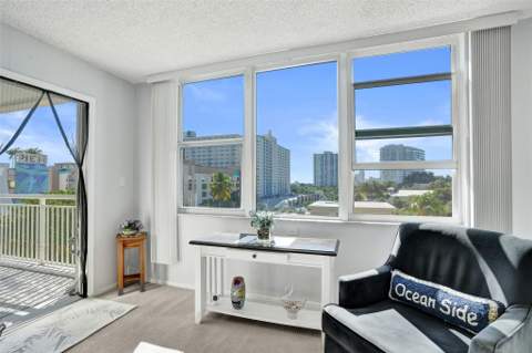 201 N Ocean Boulevard #603, Pompano Beach FL - photo 10 of 37