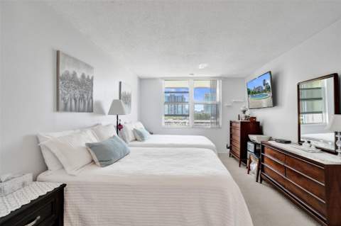 201 N Ocean Boulevard #603, Pompano Beach FL - photo 17 of 37