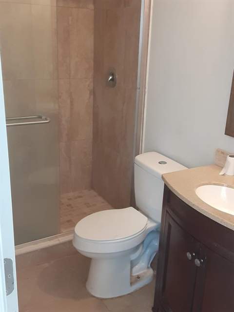 799 NE 34th Court, Oakland Park FL - photo 12 of 26
