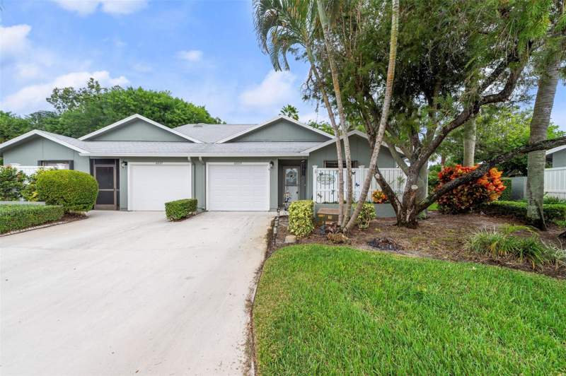 2 bedroom Villa at 6809 SE Yorktown Drive, Yorktown Heritage Ridge, Hobe Sound — photo 2
