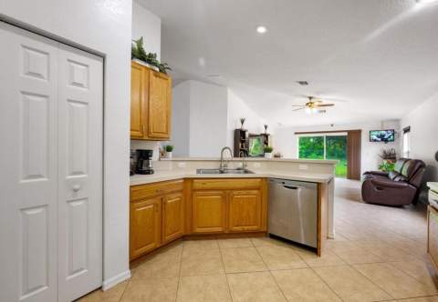 296 SW Panther Trace, Port St. Lucie FL - photo 12 of 31