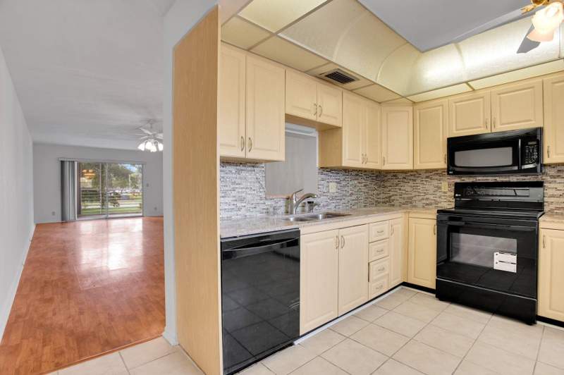 2 bedroom Condominium at 2006 Granada Drive #N2, Wynmoor, Coconut Creek — photo 2