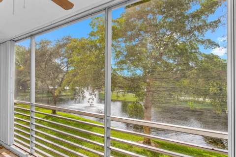 2006 Granada Drive #N2, Coconut Creek FL - photo 16 of 31