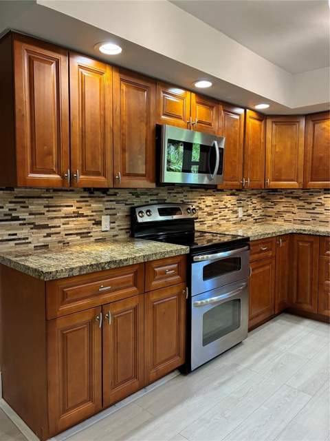 5425 10th Fairway Drive #3, Delray Beach FL - photo 23 of 86