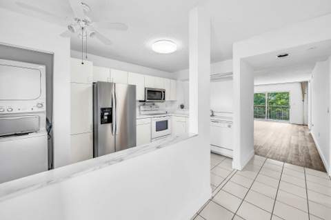 9580 Weldon Circle #408k, Tamarac FL - photo 7 of 51