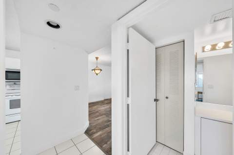 9580 Weldon Circle #408k, Tamarac FL - photo 23 of 51