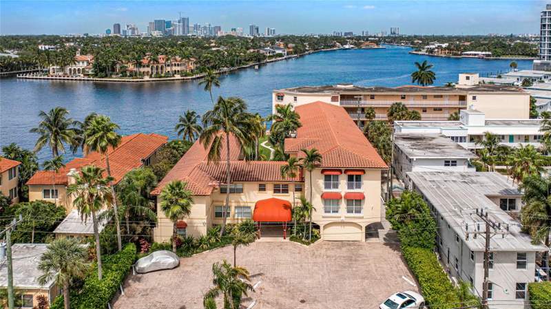 1 bedroom Condominium at 341 N Birch Road #204, Ft Lauderdale Yacht &, Fort Lauderdale — photo 3