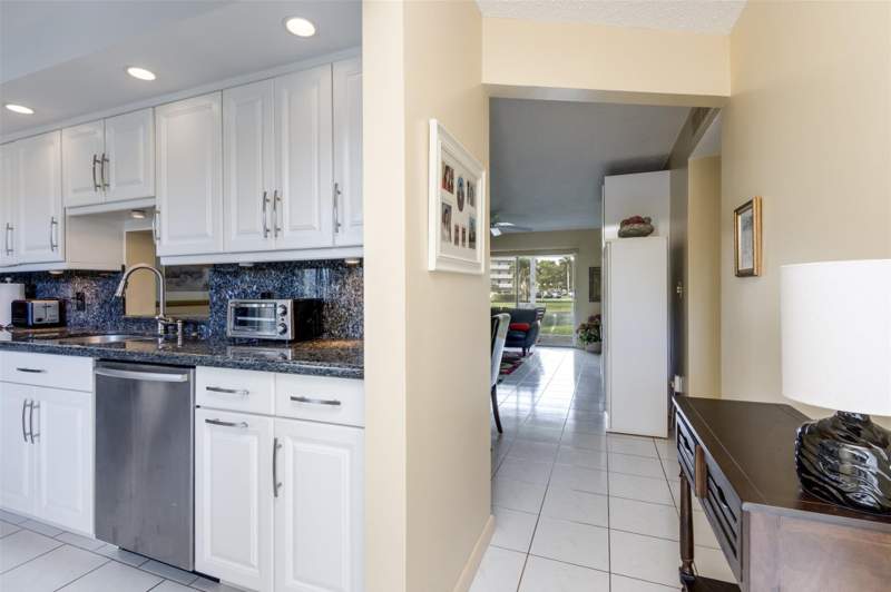 2 bedroom Condominium at 190 SE 5th Avenue #108, Meadowbrook, Dania Beach — photo 5