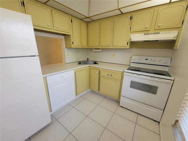 1 bedroom Condominium at 6000 NW 64th Avenue #205, Bermuda Club One Condo, Tamarac — photo 3