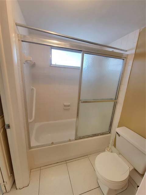 6000 NW 64th Avenue #205, Tamarac FL - photo 6 of 9