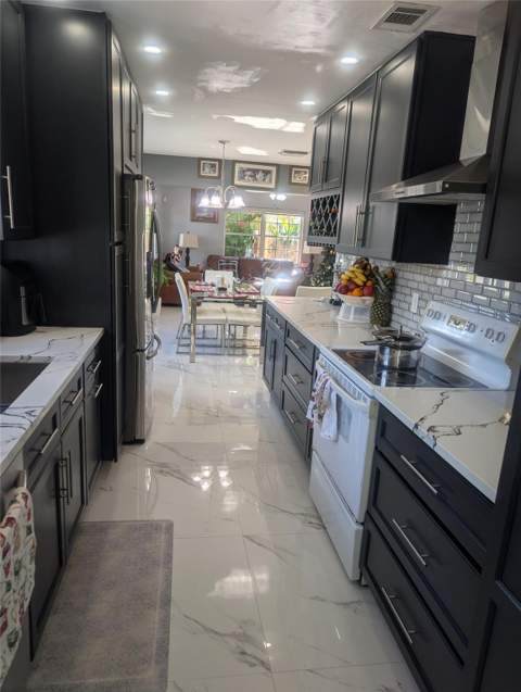 1313 NW 58th Avenue, Margate FL - photo 9 of 22
