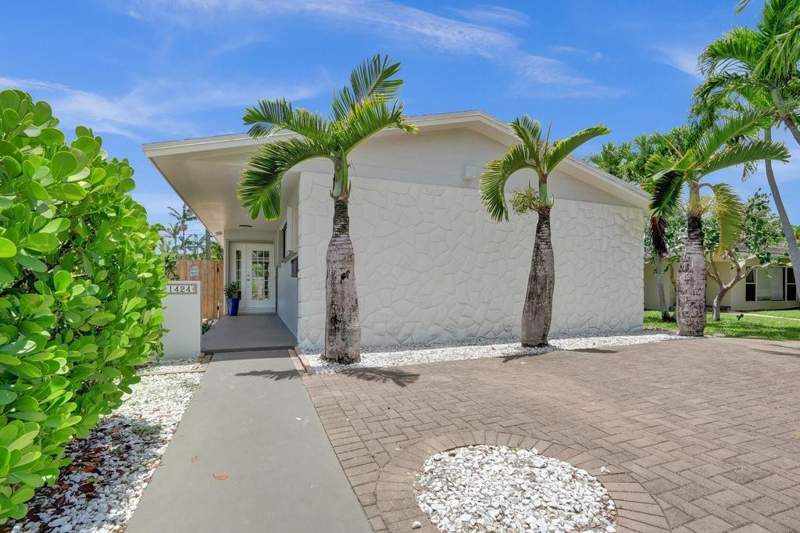 2 bedroom Single Family Residence at 1424 Adams Street, Hollywood, Hollywood — photo 2