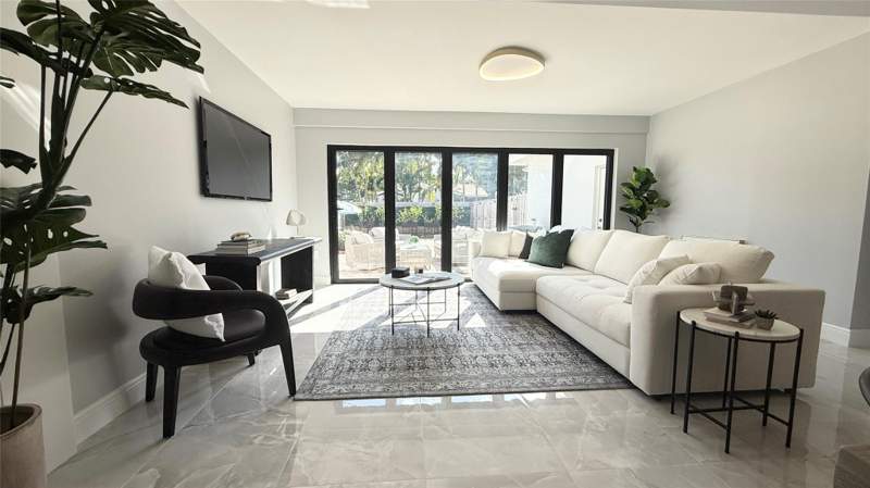 2 bedroom Single Family Residence at 1424 Adams Street, Hollywood, Hollywood — photo 5
