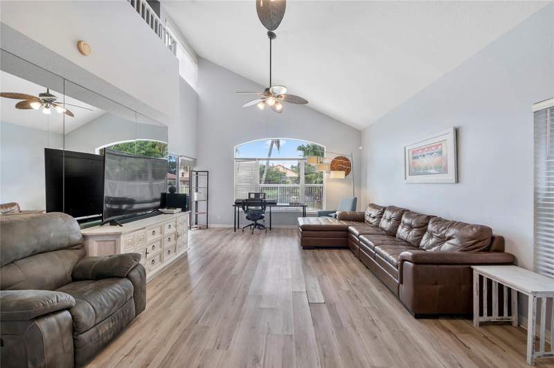 4 bedroom Single Family Residence at 4020 Dorado Drive, Woodbine Par D, Riviera Beach — photo 3