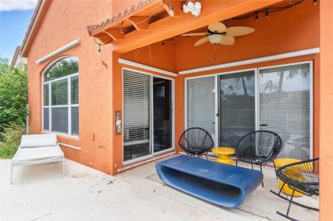 4020 Dorado Drive, Riviera Beach FL - photo 6 of 34