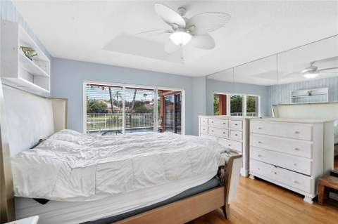 4020 Dorado Drive, Riviera Beach FL - photo 10 of 34