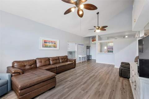 4020 Dorado Drive, Riviera Beach FL - photo 16 of 34
