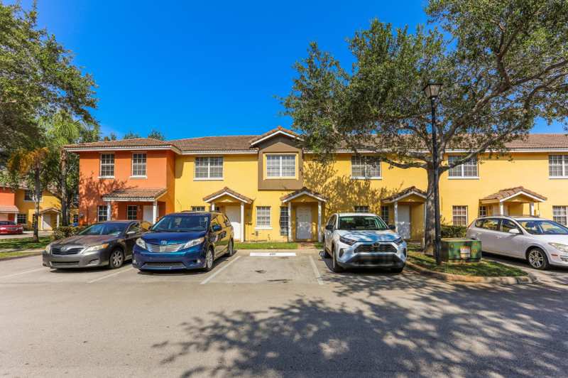 2 bedroom Townhouse at 4149 NW 67th Te #4149, Sienna Club, Lauderhill — photo 1