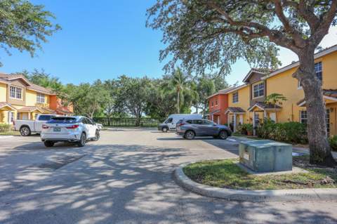 4149 NW 67th Te #4149, Lauderhill FL - photo 12 of 15