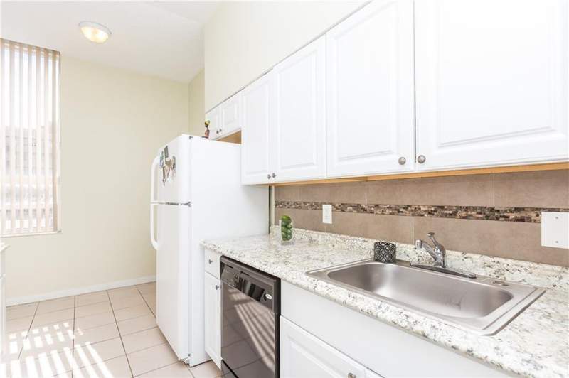 2 bedroom Condominium at 326 Harrison Street #302a, Windwood Seas Condo, Hollywood — photo 5