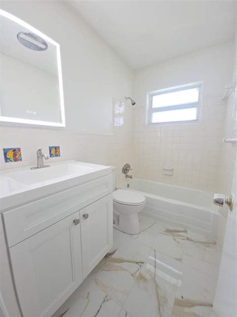 2131 NE 42nd Court #208e, Lighthouse Point FL - photo 12 of 27