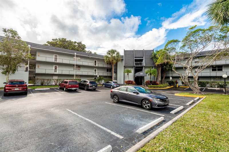 2 bedroom Condominium at 9351 Lime Bay Boulevard #207, Lime Bay, Tamarac — photo 1