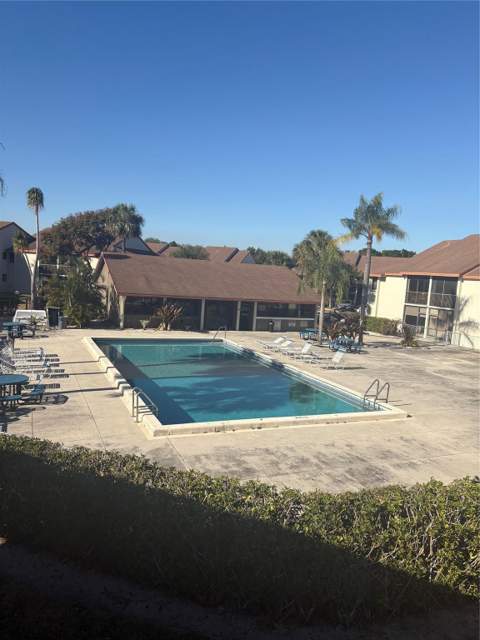 5492 Courtyard Drive #5492, Margate FL - photo 12 of 14