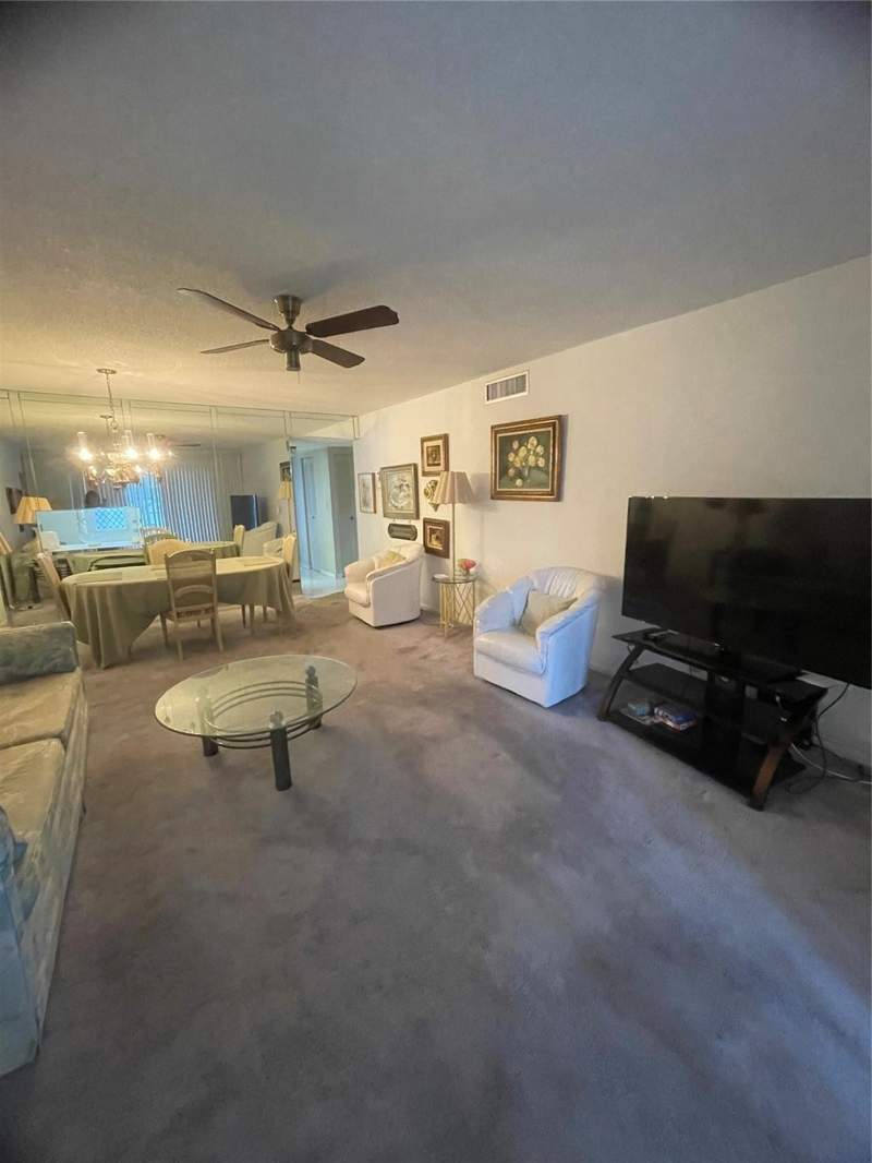 2 bedroom Condominium at 604 NE 2nd Street #231, Danians North Condo, Dania Beach — photo 3