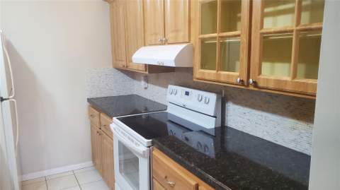 3910 Crystal Lake Drive #403, Deerfield Beach FL - photo 17 of 27