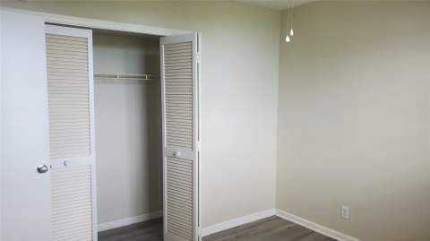 3910 Crystal Lake Drive #403, Deerfield Beach FL - photo 21 of 27