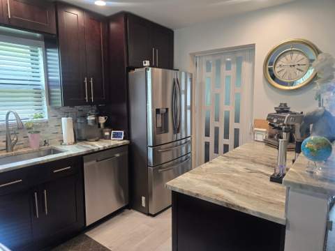 2098 SW 17th Drive, Deerfield Beach FL - photo 10 of 28