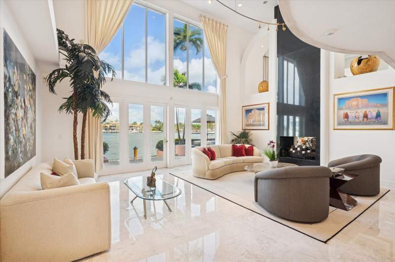 7 bedroom Single Family Residence at 5 Isla Bahia Drive, Harbor Beach, Fort Lauderdale — photo 2