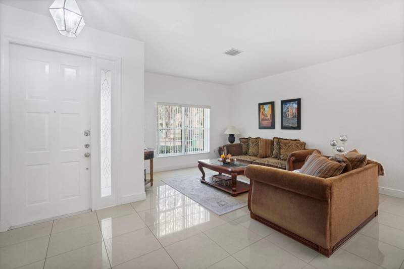 4 bedroom Single Family Residence at 13758 SW 31st Street, Pod 12 At Monarch Lakes 1, Miramar — photo 5