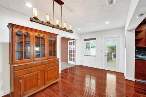 4731 NE 13 Avenue, Oakland Park FL - photo 16 of 32