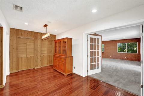 4731 NE 13 Avenue, Oakland Park FL - photo 17 of 32