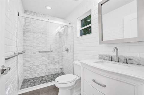 4731 NE 13 Avenue, Oakland Park FL - photo 21 of 32