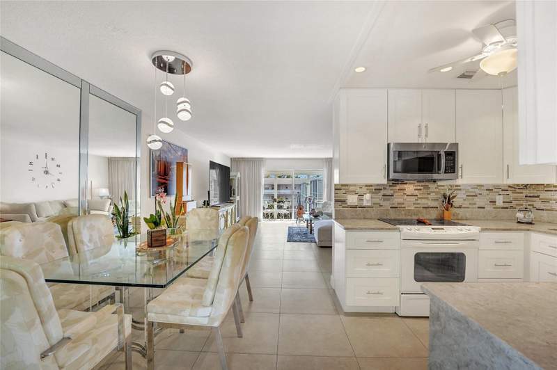 2 bedroom Condominium at 700 Layne Boulevard #301, Golden Isles Condo Apts, Hallandale Beach — photo 4