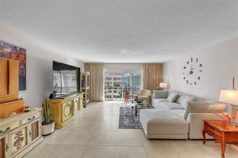 700 Layne Boulevard #301, Hallandale Beach FL - photo 11 of 53